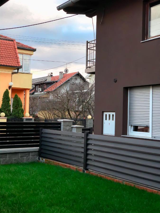 Villa Zoki - Soba Dnevni Najam Zagreb Exterior foto