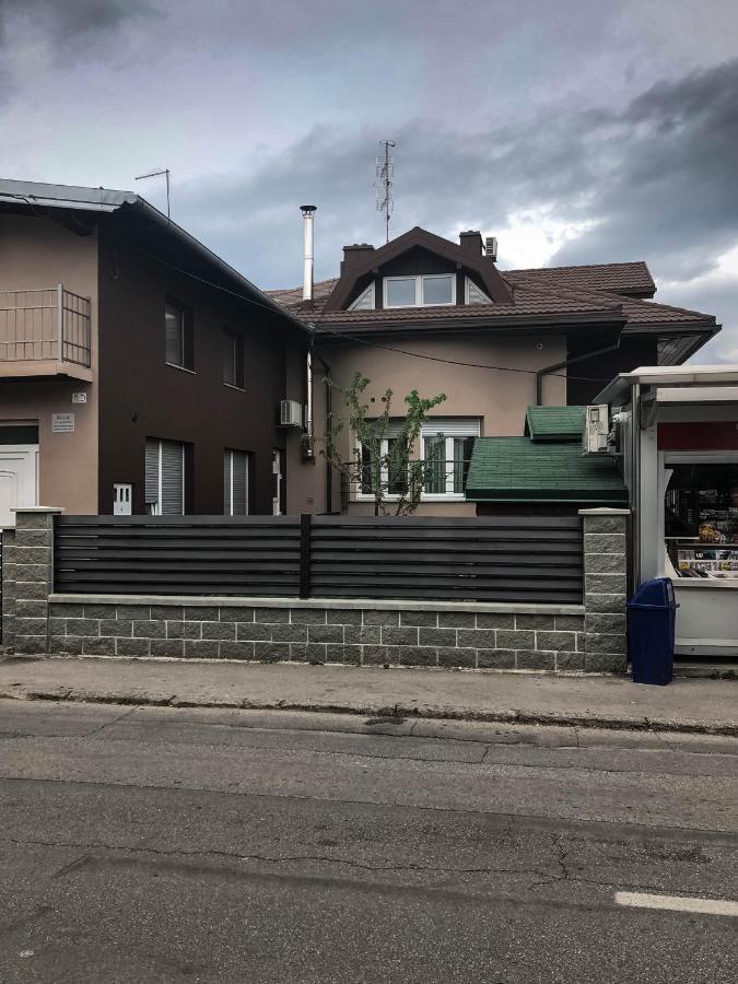 Villa Zoki - Soba Dnevni Najam Zagreb Exterior foto
